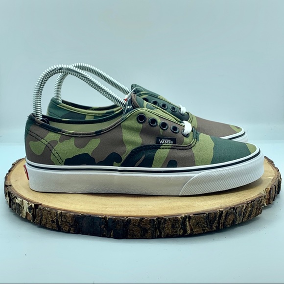 Vans Shoes - VANS Women’s Authentic Size 8